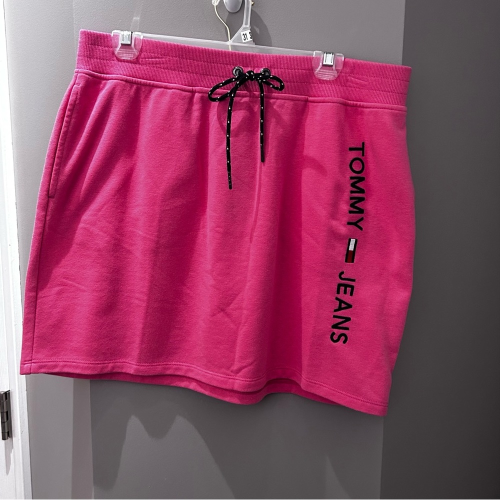 NWT Tommy Jeans Pink Skirt-Lg